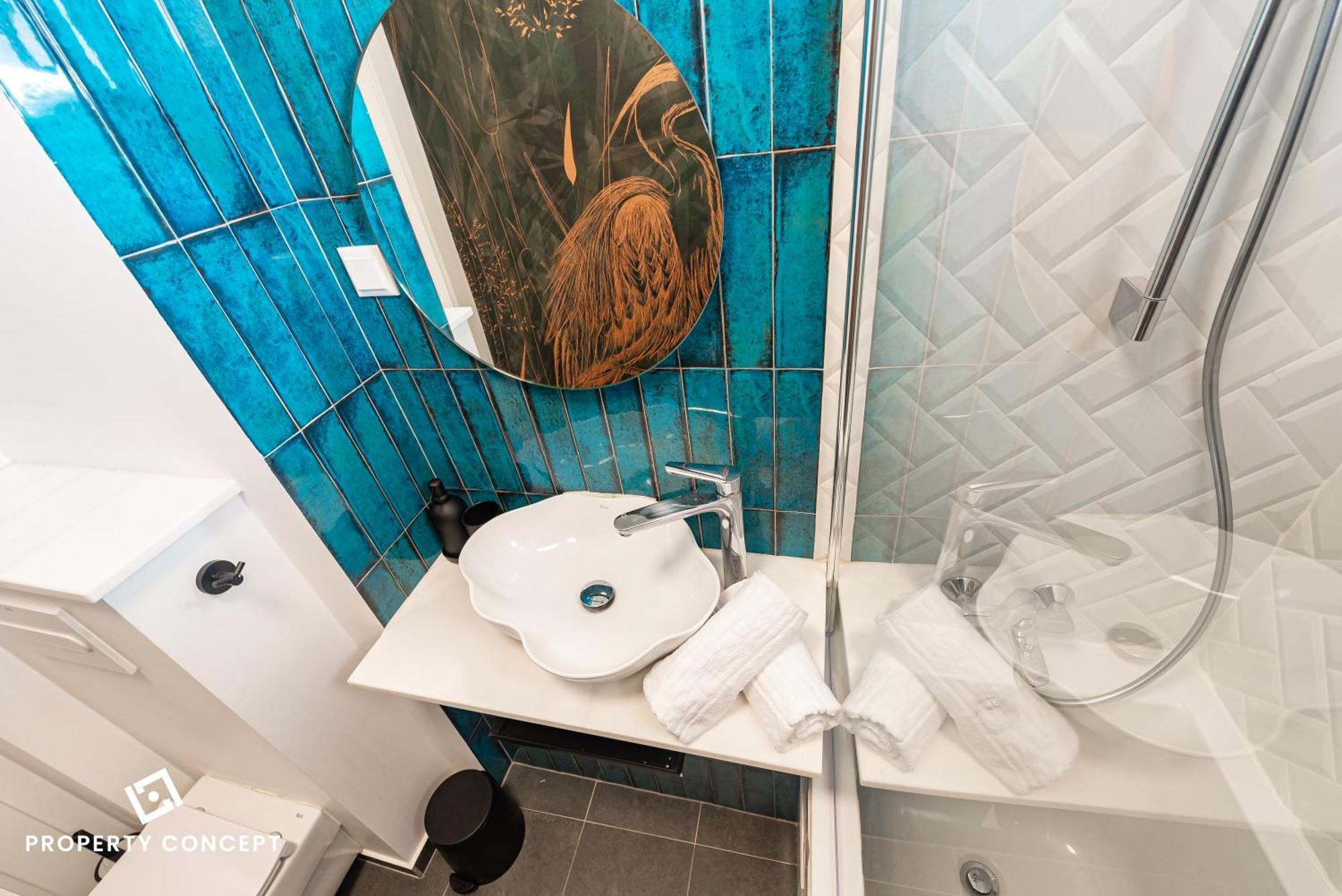 Blissful Retreat Apartment Bukares Bagian luar foto